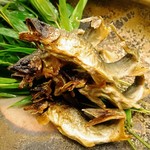 銀座 小十 - 若鮎の炭火焼き