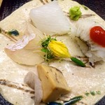 銀座 小十 - お造り（鱧，ホシガレイ，アオリイカ）