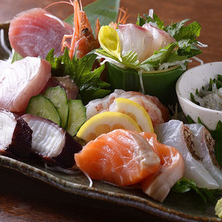 [Fresh seafood] Directly delivered from Toyohama fishing port! Super fresh seafood