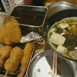 串カツ田中 - ドリンク1杯、肉吸い、串かつ6本程度で200円程度。CP高し