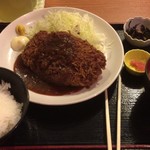 Akasaka Takeya - メンチカツ定食 800円 うまし！