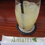 Amalfi - ランチについてるリンゴジュース