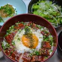 うなとろ丼