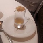 レストランひらまつ - コンソメ＆海老のベニエ（アップ）（2017.7）