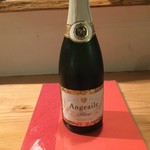 Anjouelle Brut (white sparkling wine)