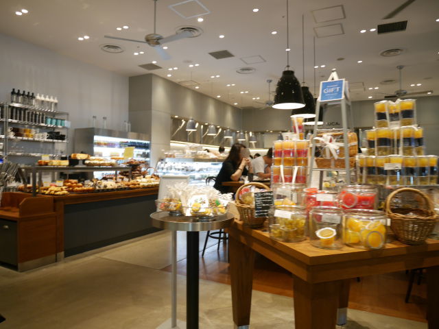 内装的照片 Dean Deluca Cafe 食べログ 简体中文