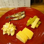 米と天ぷら 悠々 - 悠々特製本日のおばんざい四種盛り合わせ