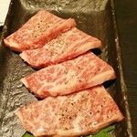 焼肉　近江 - 上ロース1600円。