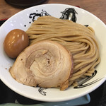 日本の中華そば富田 - 麺