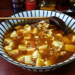 玉蘭 - 極辛麻婆麺。マスターにお願いすれば、50円負担で上に目玉焼きトッピングしてもらえます。