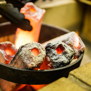 自社の熟成タンと熟成ヒレを肉師が最高の焼加減に焼き上げます。