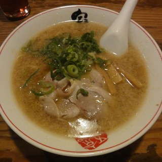 熟成細麺 宝屋 西小路五条店