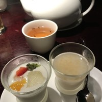 過門香 銀座本店 - デザートは杏仁豆腐