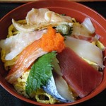 Oshiyokuji dokoro kaachan - 海鮮丼