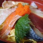 Oshiyokuji dokoro kaachan - 海鮮丼ZOOM
