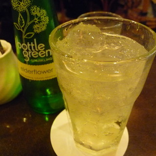 カフェ ピエロ・ド・ピエロ_0