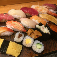 東鮨 新店 - ♪にぎり14貫¥1000