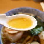 中華そば 多賀野 - 中華そばのスープ