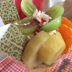 雪みるく - フルーツパフェ