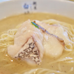 二代目 白神 - 鯛白湯…900円