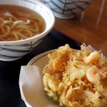 ウエストうどん - 料理写真: