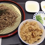 おこ兵衛 - ざるそばと炊込みご飯定食