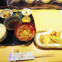 焼きふぐ 優ふく 北新地店 - 【北新地でランチ】 ふぐから揚げ定食　\1000