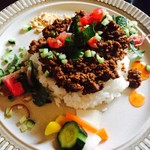 キーマカレーとチャイ なるせ堂 - 6月:薬味が美味しいキーマ