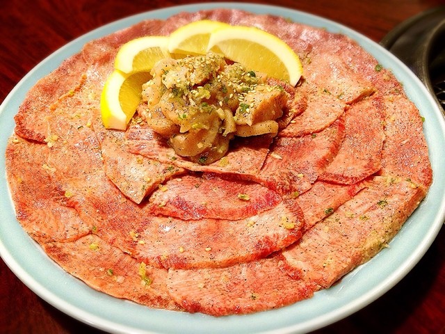 日本一の塩タン』by ホセ ロドリゲス : 焼肉 静龍苑 (セイリュウエン