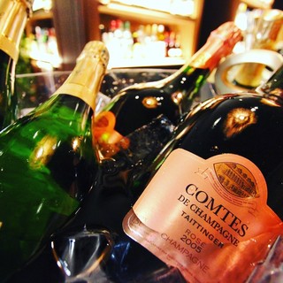 国際ソムリエが選ぶ１００種類以上のワイン！