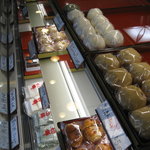 だんご処 たむら屋 - 団子のほかにも、和菓子がたくさん。