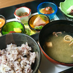 Yuukizen Sakura - 十六穀米 & 優しい味の お味噌汁
