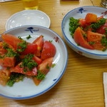 四ツ木製麺所 - トマトサラダ