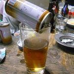 庚申酒場 - こうすると缶が熱くないです