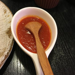 とんかつあさくら - 温められてたトマトソース