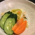 とんかつあさくら - 自家製香の物、胡瓜 人参 白菜
