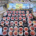 ヤオヨシ - いまは山梨の柔らかい系の桃が旨いよ