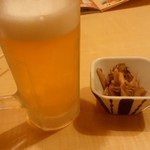 つぼ八 - 料理写真:ビールとお通し