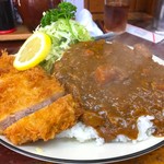 とんかつ赤城 - 横から 迫力あります