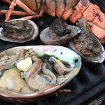 Big Island Abalone Corporation - 肝と小ぶりのアワビは軽く焼いていただきますよ〜