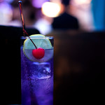 喫茶 ソワレ - アダルトな雰囲気のバイオレットフィズ。