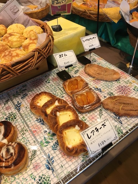 シベールの杜 南中山店 東北福祉大前 カフェ 食べログ