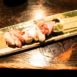 酒盃 - 比内地鶏の串焼き　350円