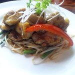 遊shin - 週替わりランチのメイン（鶏のｸﾞﾘﾙ焼き）