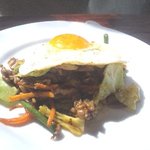 遊shin - 週替わりランチのﾒｲﾝ（豚肉の味噌炒め）