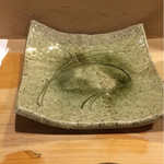 うを徳 - 北大路魯山人氏作 草文四方皿