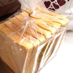 タカセ パン・洋菓子コーナー - 食パン。