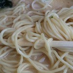 Raamen Kagetsu Arashi Hitachi Nakata Kabaten - 嵐げんこつ味噌ラーメン680円（麺固め）麺アップ