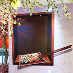 The Six Premium Cantonese - タイムズ・スクエア ４F の壁