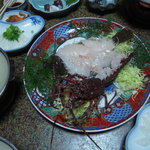 喜久屋 - 夕食の伊勢エビとヒラメのお造り＋端にフグが見えます。